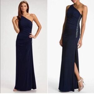 Laundry by Shelli Segal gown